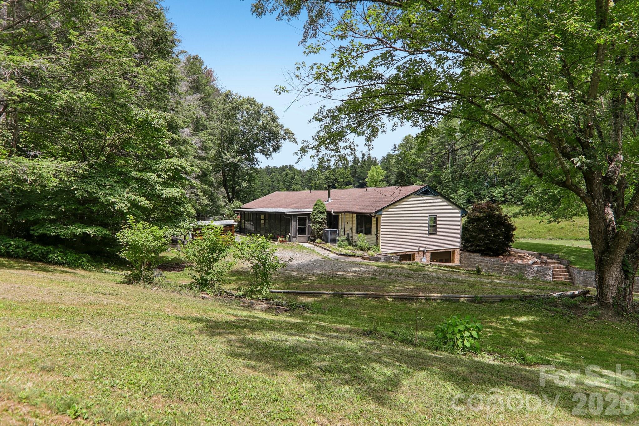 164 Pegg Road Marshall, NC 28753 - Photo 30 of 47 Gallery Image 30