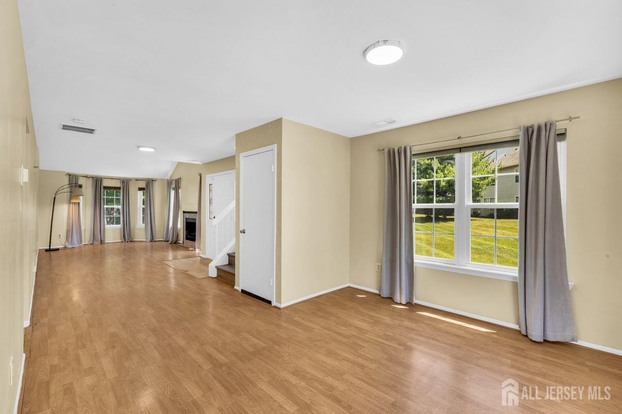 385 Draco Road Piscataway, NJ 08854 - Photo 7 of 25