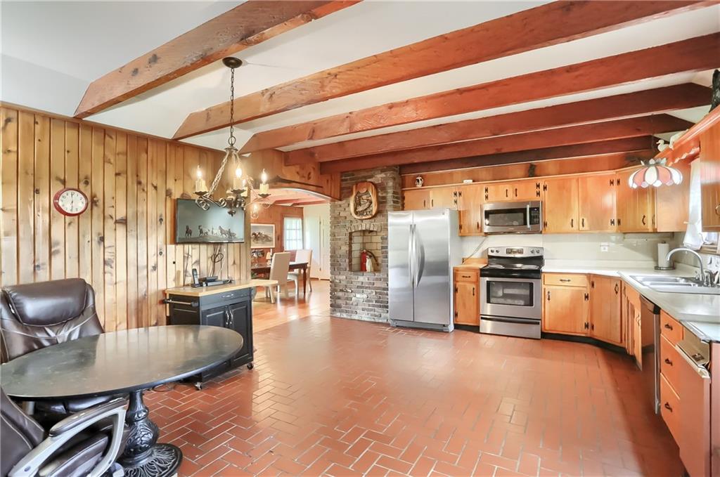 553 Old Hickory Ridge Road Washington, PA 15301 - Photo 10 of 50 Gallery Image 10