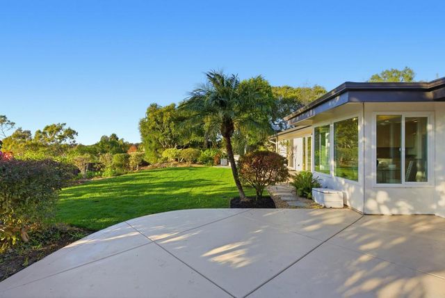 $2,099,888 | 2830 Esturion Place, Carlsbad, CA 92009