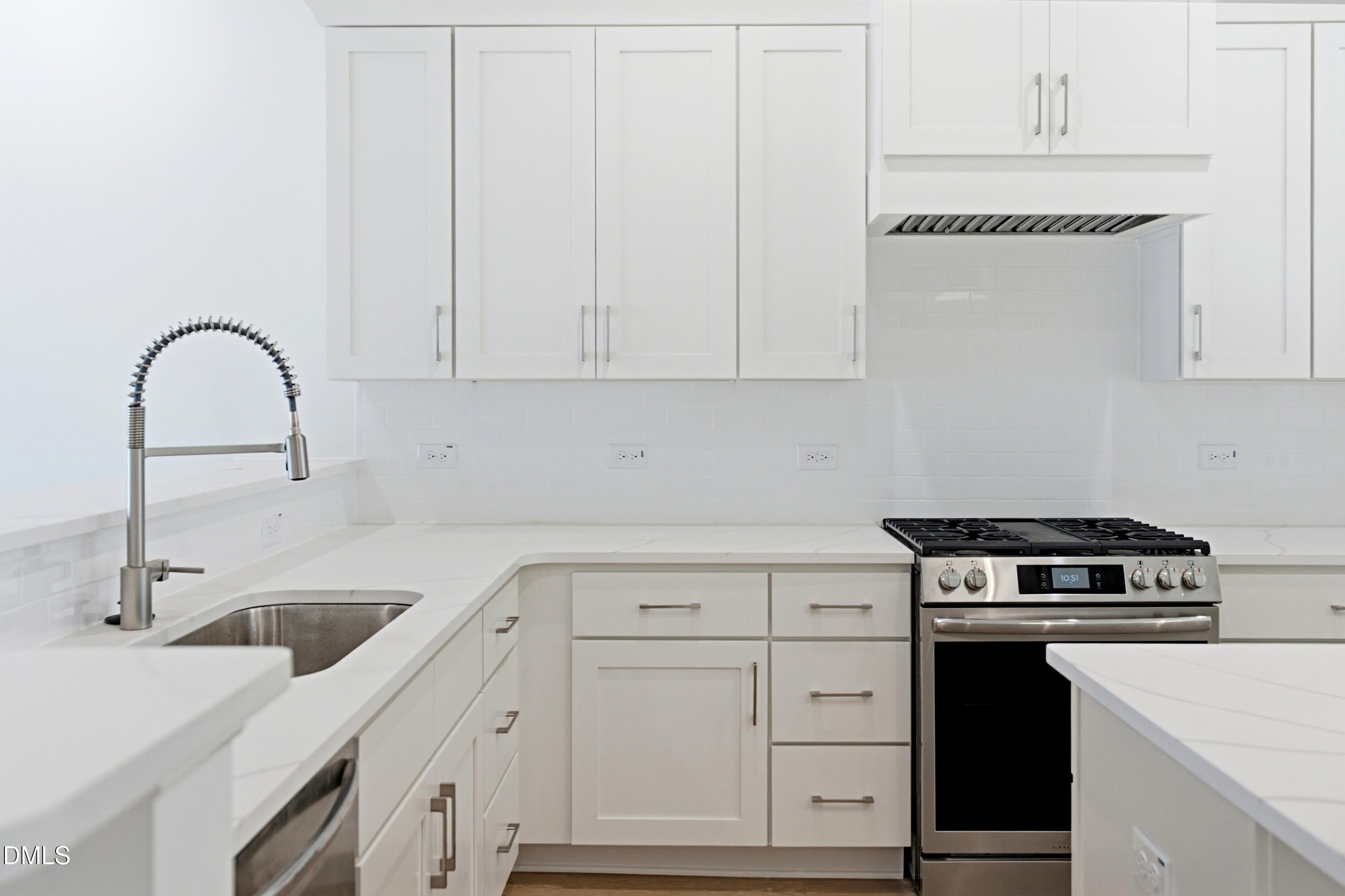 1201 Brookside Drive, Unit 110 Raleigh, NC 27604 - Photo 10 of 24 DSC09960