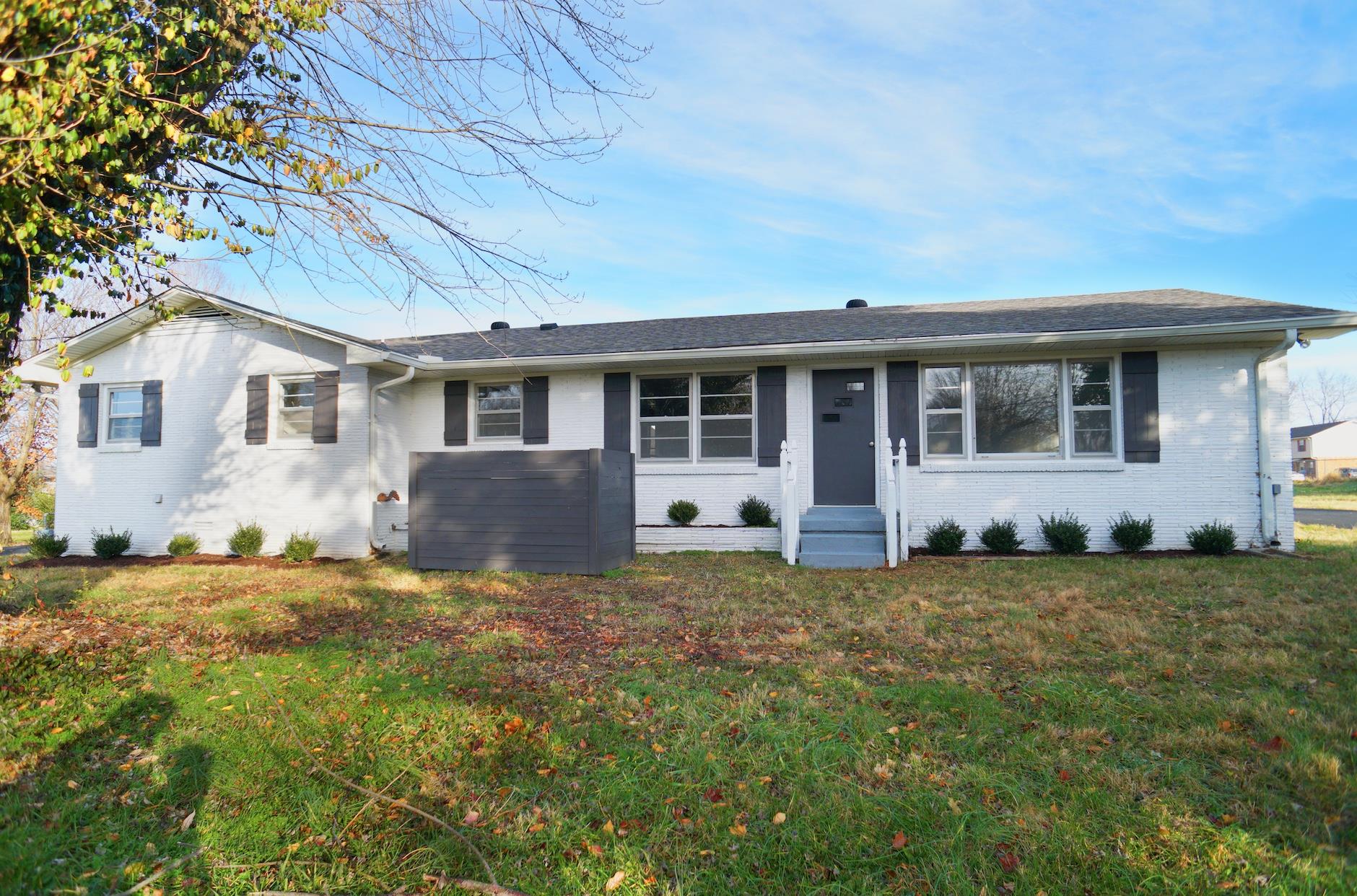 102 Fowler Ford Road Portland, TN 37148 - Photo 2 of 16