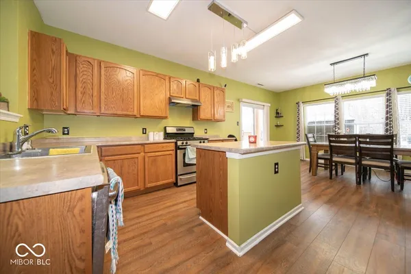 $480,000 | 2940 Treehouse Pass, Greenwood, IN 46143