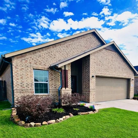 $2,200 | 8626 Willet Street, Baytown, TX 77521