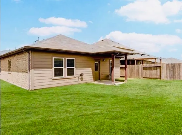$2,200 | 8626 Willet Street, Baytown, TX 77521