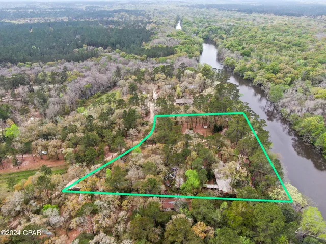 $975,000 | 3640 Lucianne Road, Vernon, FL 32462