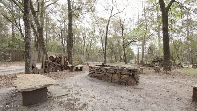 $975,000 | 3640 Lucianne Road, Vernon, FL 32462