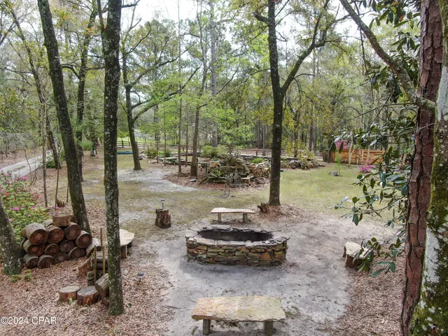 $975,000 | 3640 Lucianne Road, Vernon, FL 32462