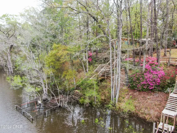 $975,000 | 3640 Lucianne Road, Vernon, FL 32462