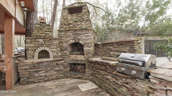 $975,000 | 3640 Lucianne Road, Vernon, FL 32462