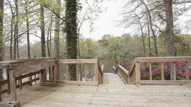 $975,000 | 3640 Lucianne Road, Vernon, FL 32462