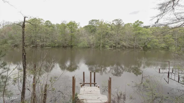 $975,000 | 3640 Lucianne Road, Vernon, FL 32462