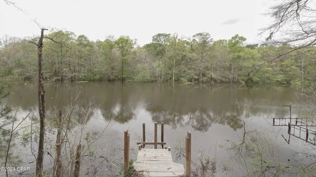 $975,000 | 3640 Lucianne Road, Vernon, FL 32462