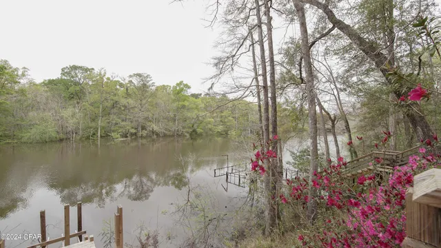 $975,000 | 3640 Lucianne Road, Vernon, FL 32462