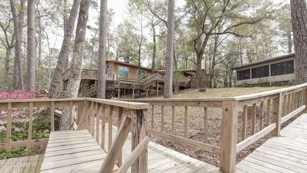 $975,000 | 3640 Lucianne Road, Vernon, FL 32462