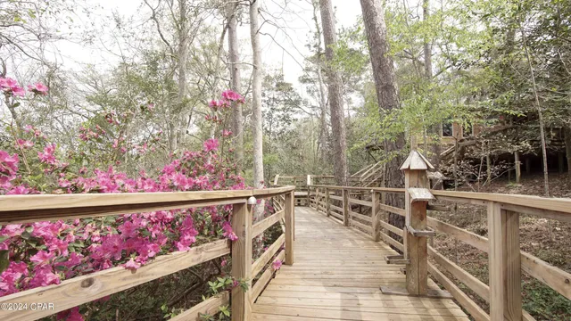 $975,000 | 3640 Lucianne Road, Vernon, FL 32462