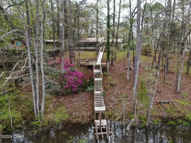 $975,000 | 3640 Lucianne Road, Vernon, FL 32462