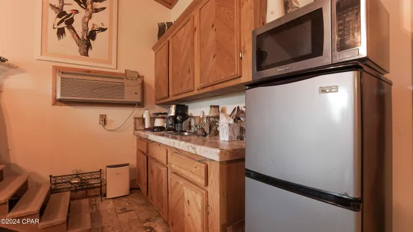 $975,000 | 3640 Lucianne Road, Vernon, FL 32462