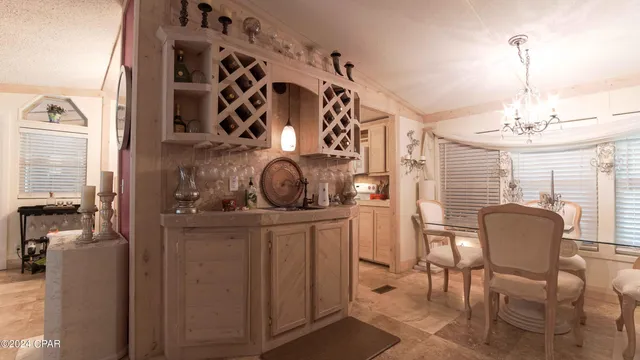 $975,000 | 3640 Lucianne Road, Vernon, FL 32462