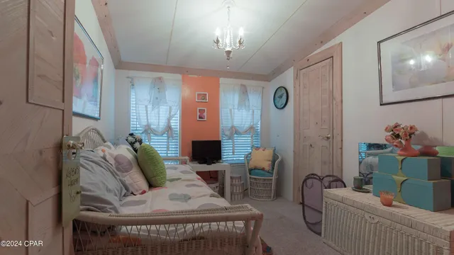 $975,000 | 3640 Lucianne Road, Vernon, FL 32462