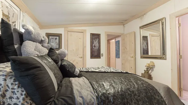 $975,000 | 3640 Lucianne Road, Vernon, FL 32462