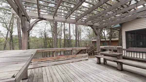 $975,000 | 3640 Lucianne Road, Vernon, FL 32462
