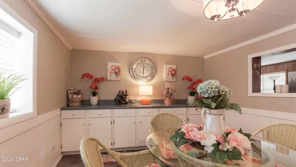 $975,000 | 3640 Lucianne Road, Vernon, FL 32462