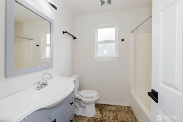 $599,900 | 19546 23rd Avenue Northeast, Poulsbo, WA 98370