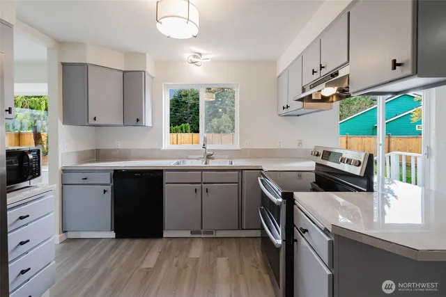 $599,900 | 19546 23rd Avenue Northeast, Poulsbo, WA 98370