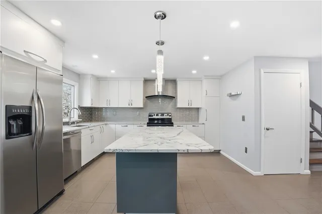 $695,000 | 6 Cross Street, Seekonk, MA 02771