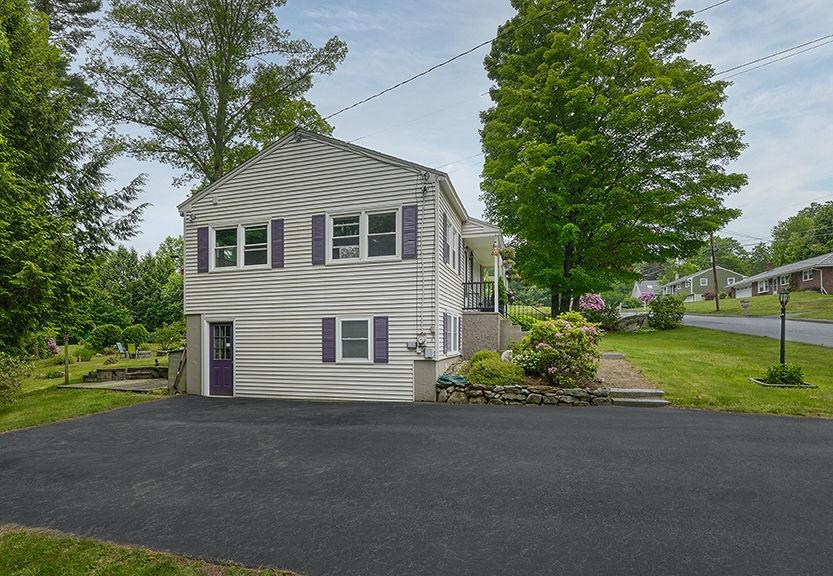 24 Woodridge Road Keene, NH 03431 - Photo 36 of 42