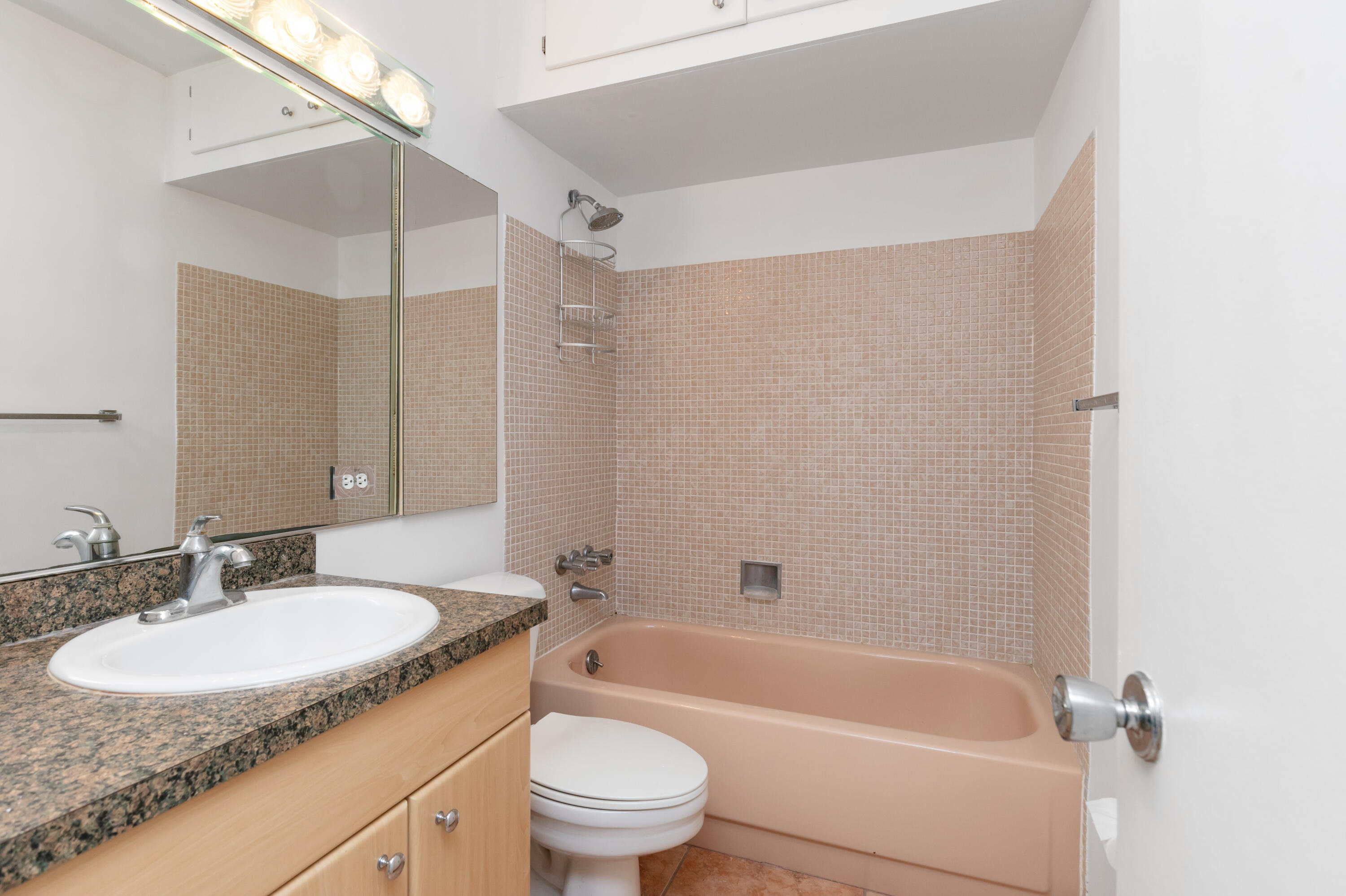 2700 Banyan Road, Unit 23 Boca Raton, FL 33432 - Photo 20 of 31 2M8A4512