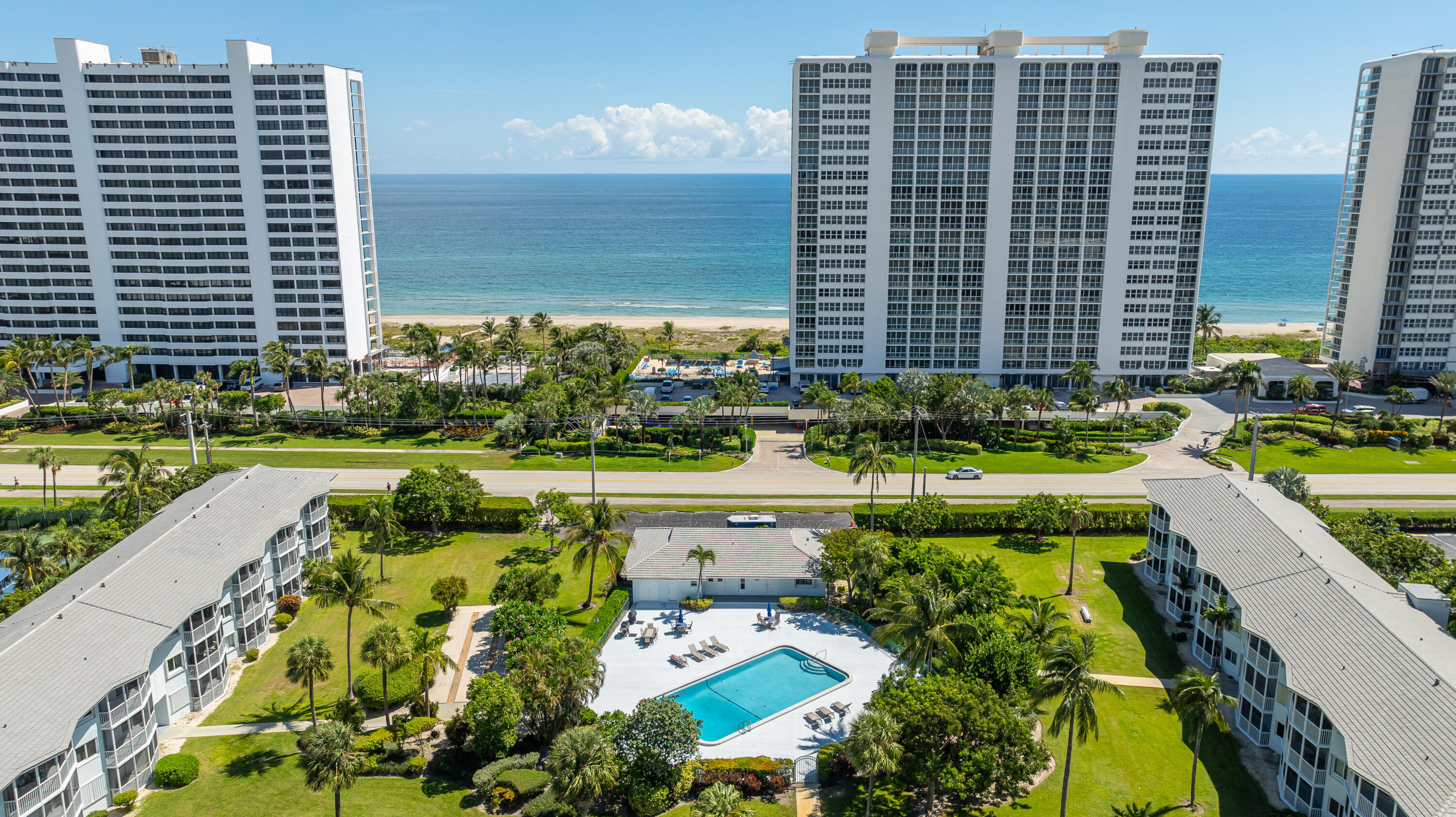 2700 Banyan Road, Unit 23 Boca Raton, FL 33432 - Photo 27 of 31 DJI_0338