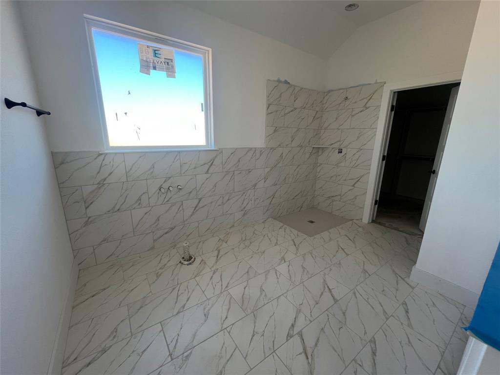 109 Cattleman Drive Springtown, TX 76082 - Photo 10 of 12