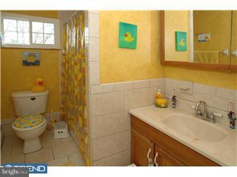 1385 Foster Road Warminster, PA 18974 - Photo 10 of 12 Gallery Image 10