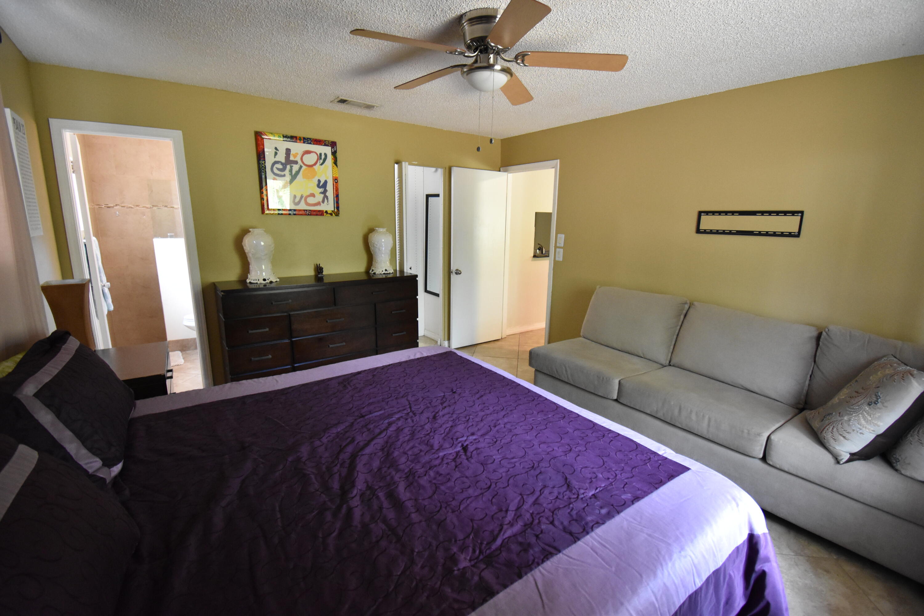 9426 Southampton Place Boca Raton, FL 33434 - Photo 14 of 36 DSC_0069