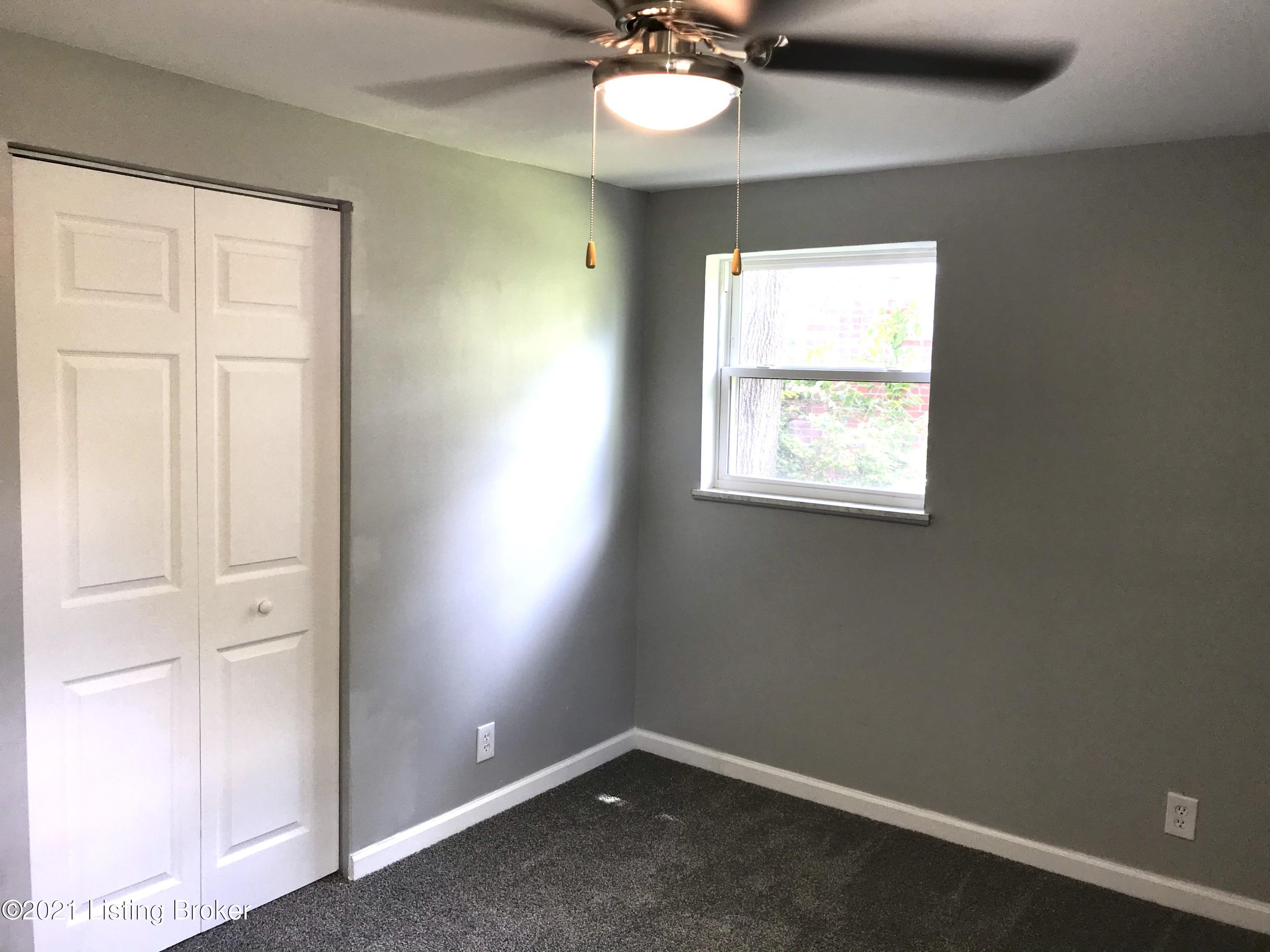 5108 Red Fern Road Louisville, KY 40218 - Photo 13 of 34 0D8B3938-AC0C-401F-9B9F-46C178D14550