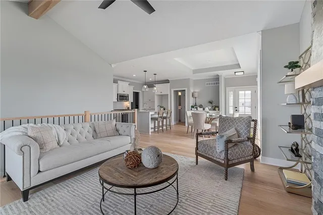 $557,000 | 8214 Aurora Street, Lenexa, KS 66220