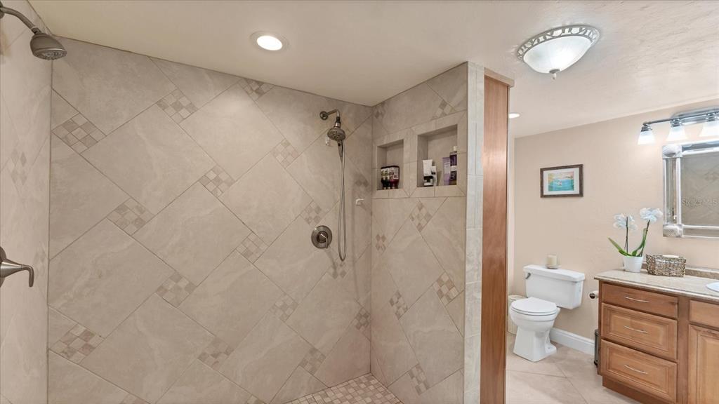 5237 Turtle Creek Lane Sarasota, FL 34232 - Photo 17 of 52