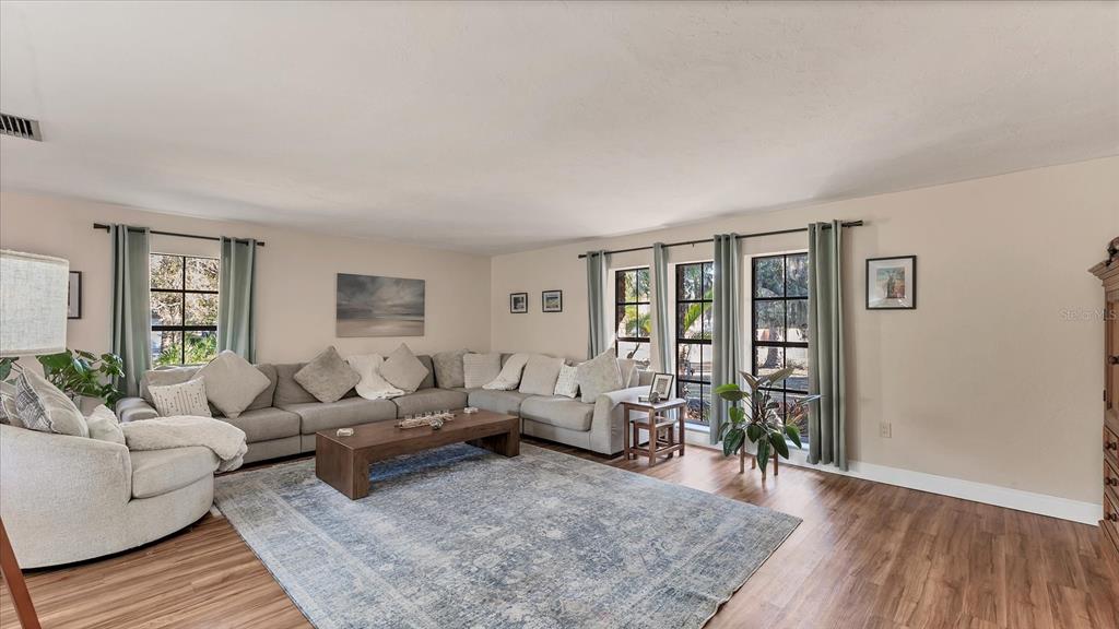 5237 Turtle Creek Lane Sarasota, FL 34232 - Photo 4 of 52