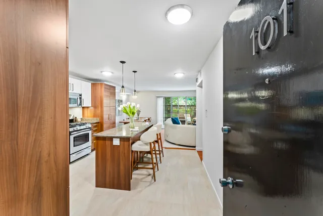 $450,000 | 2130 Mountain Boulevard, Unit 101, Oakland, CA 94611