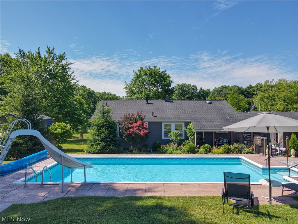 7497 State Rte 5 Ravenna, OH 44266 - Photo 36 of 50 In-ground Pool