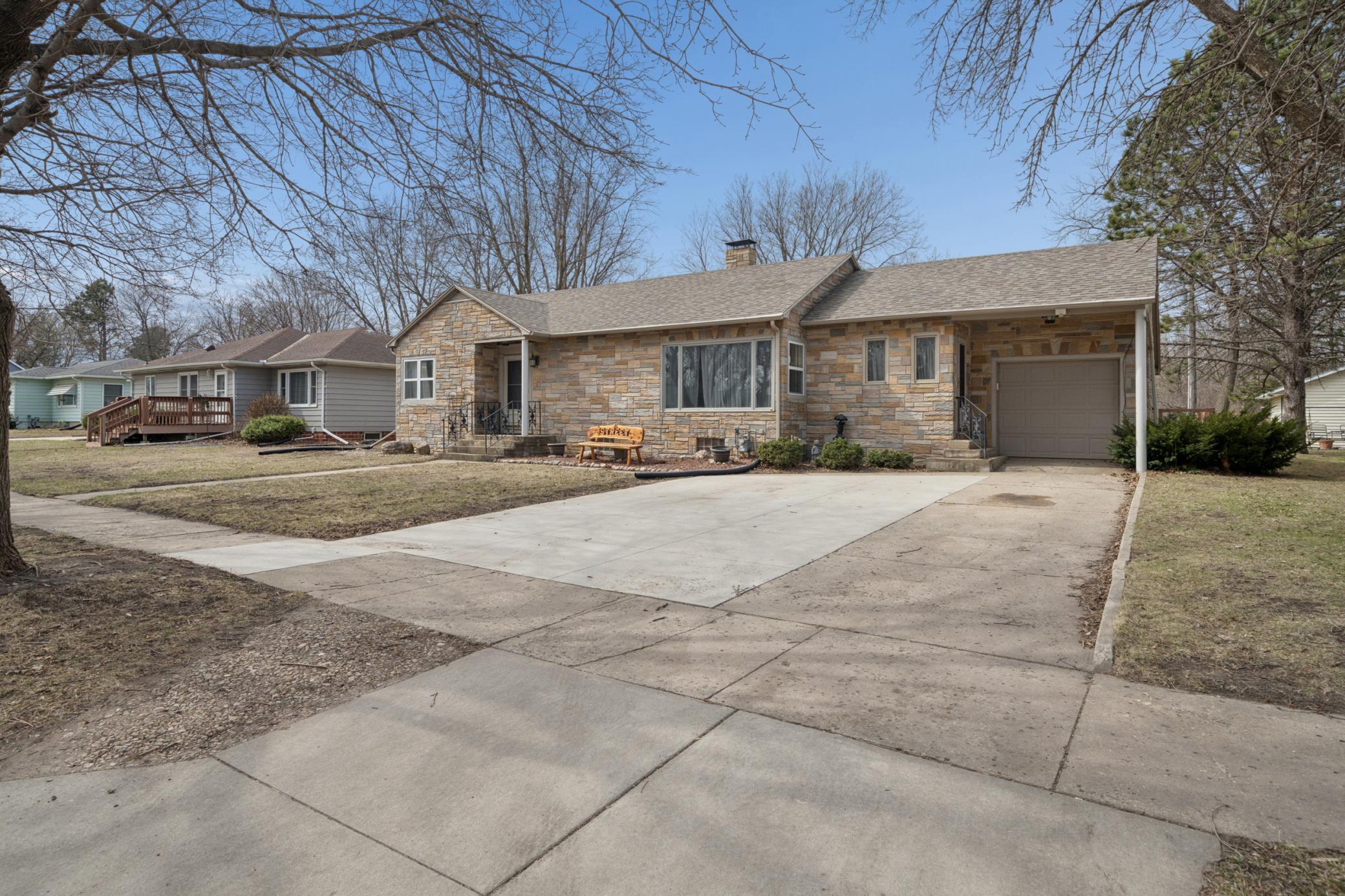 409 North Prairie Street Sherburn, MN 56171 - Photo 3 of 22