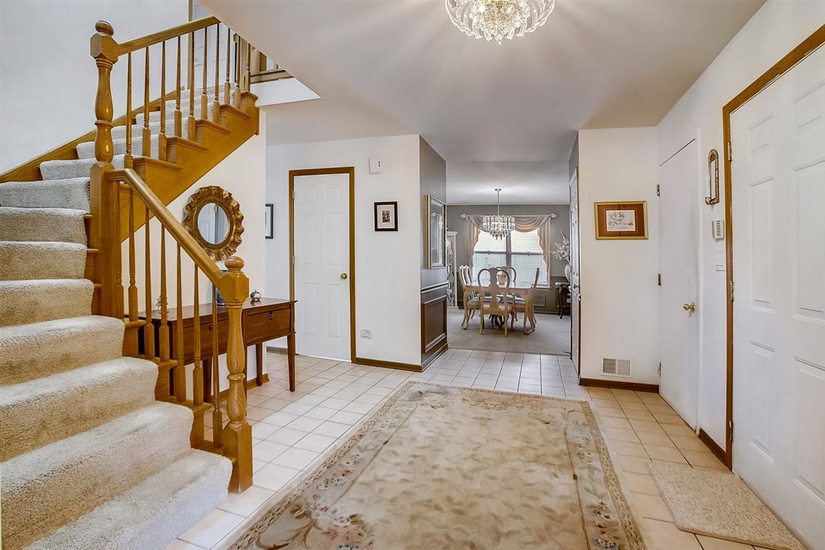965 Manchester Road Lake Zurich, IL 60047 - Photo 11 of 34