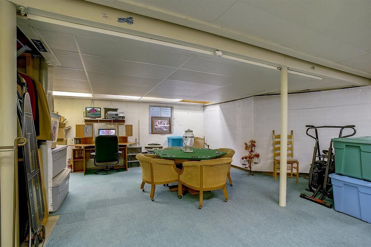 965 Manchester Road Lake Zurich, IL 60047 - Photo 23 of 34