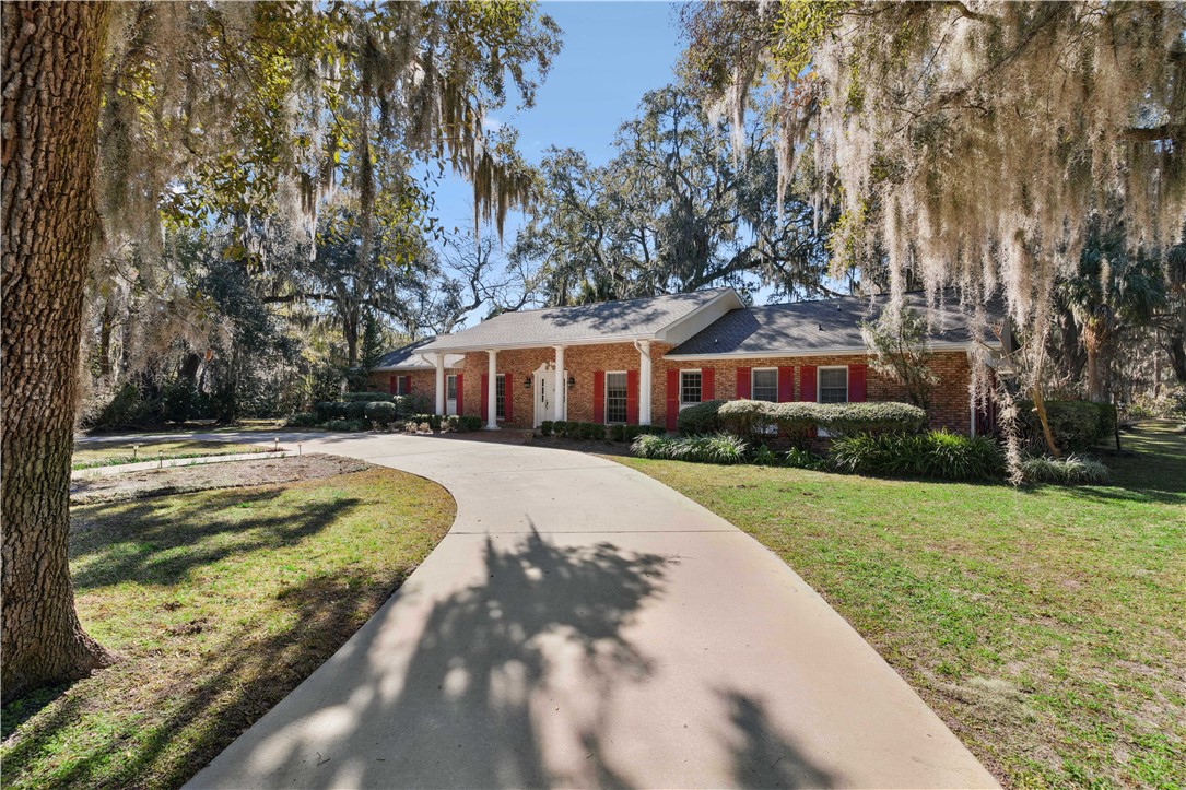 109 King Cotton Road Brunswick, GA 31525 - Photo 2 of 29