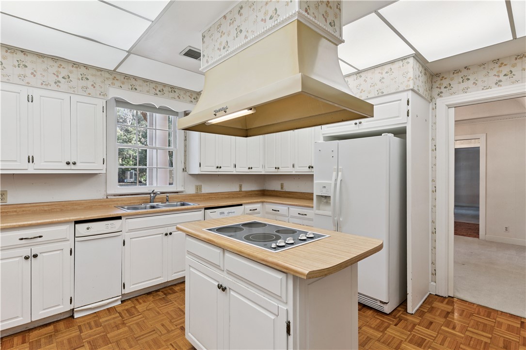 109 King Cotton Road Brunswick, GA 31525 - Photo 8 of 29