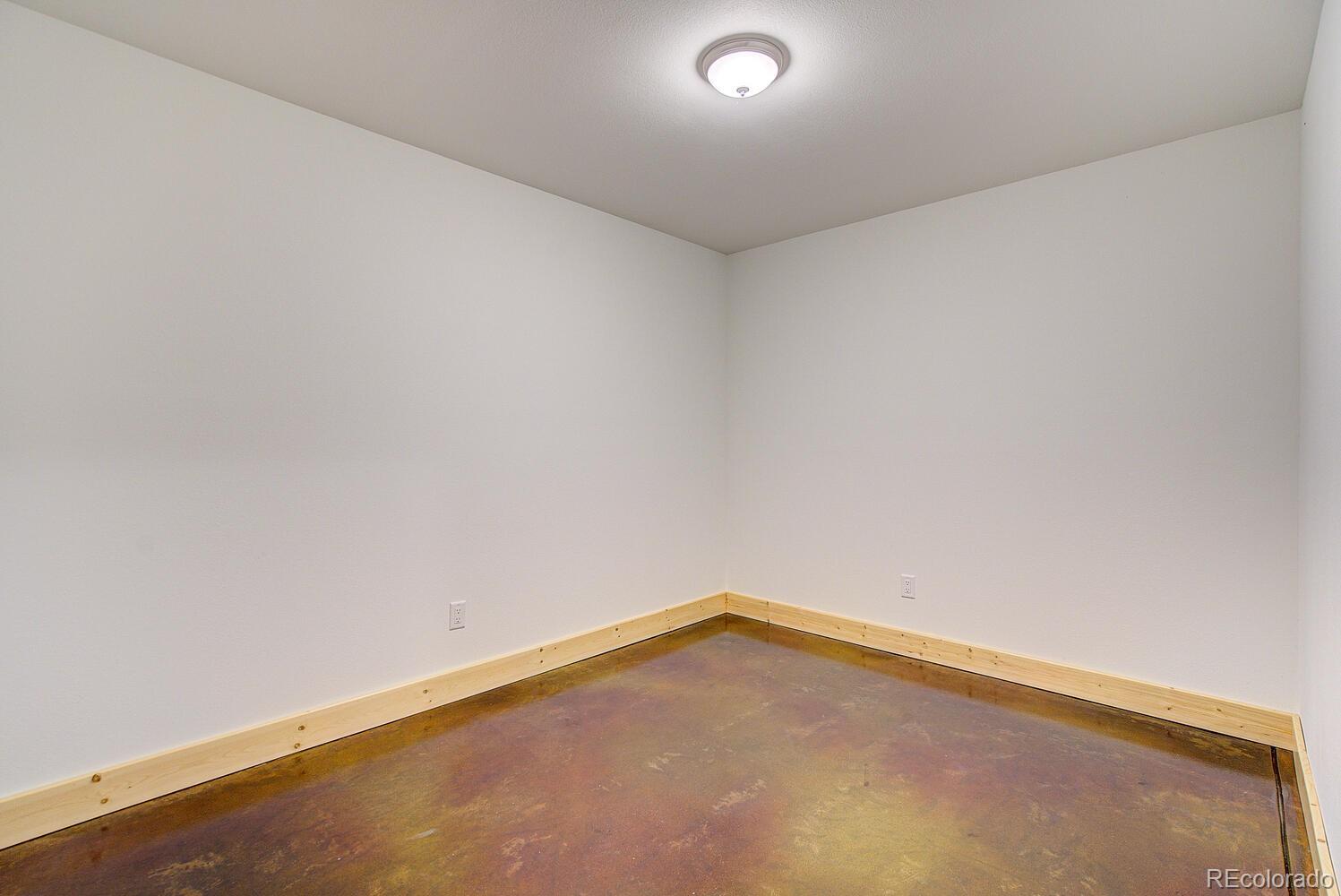 4111 Davis Ranch Road Bellvue, CO 80512 - Photo 31 of 38 a view of an empty room