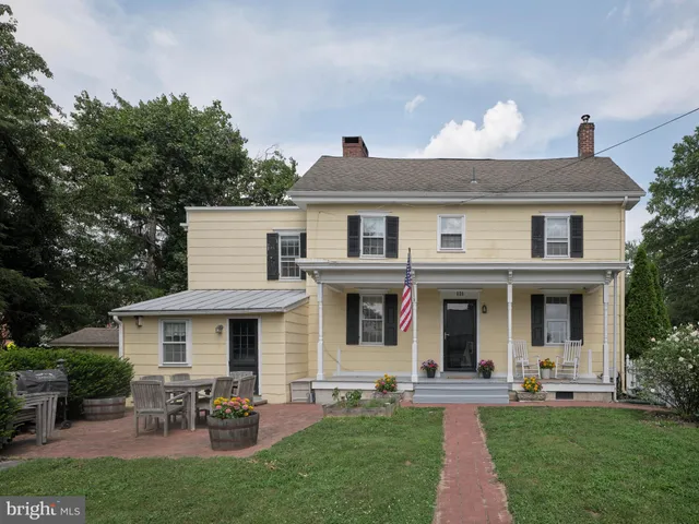 $750,000 | 226 Court Street, Newtown, PA 18940