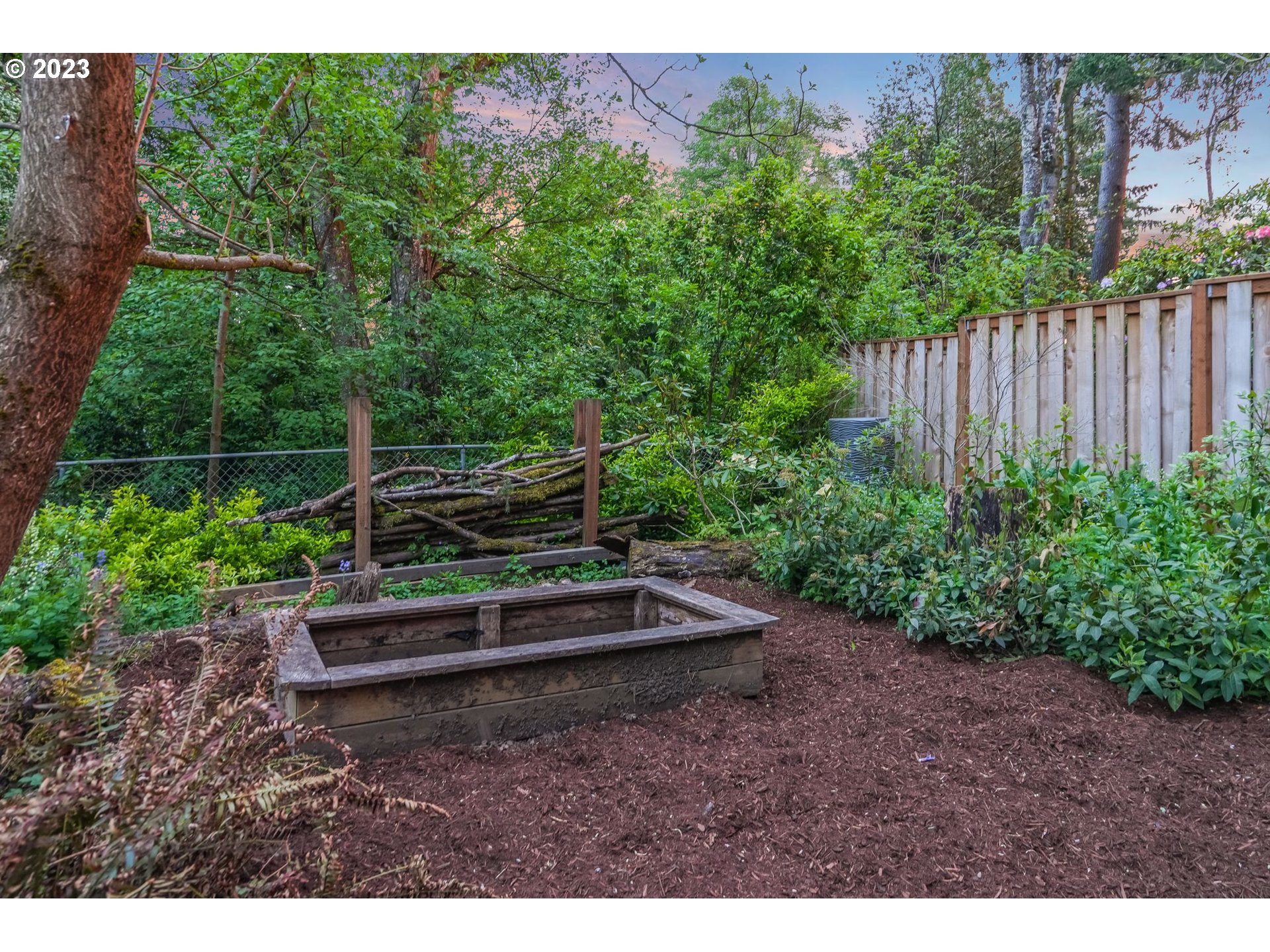 644 South Palatine Hill Road Portland, OR 97219 - Photo 41 of 46